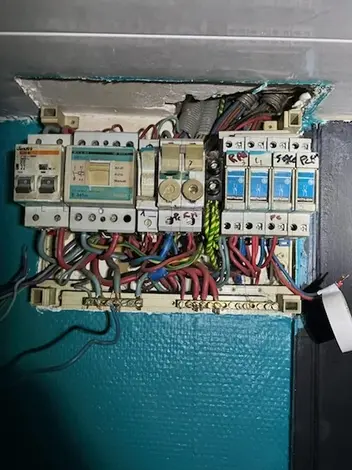 dépannage électricité à Falaise - image 3