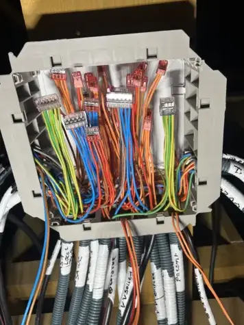 mise au norme électricité à Argences - image 2