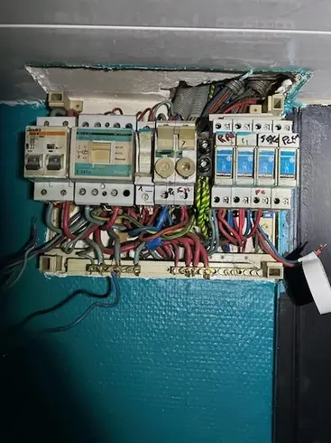 mise au norme électricité à Bretteville-sur-Laize - image 2
